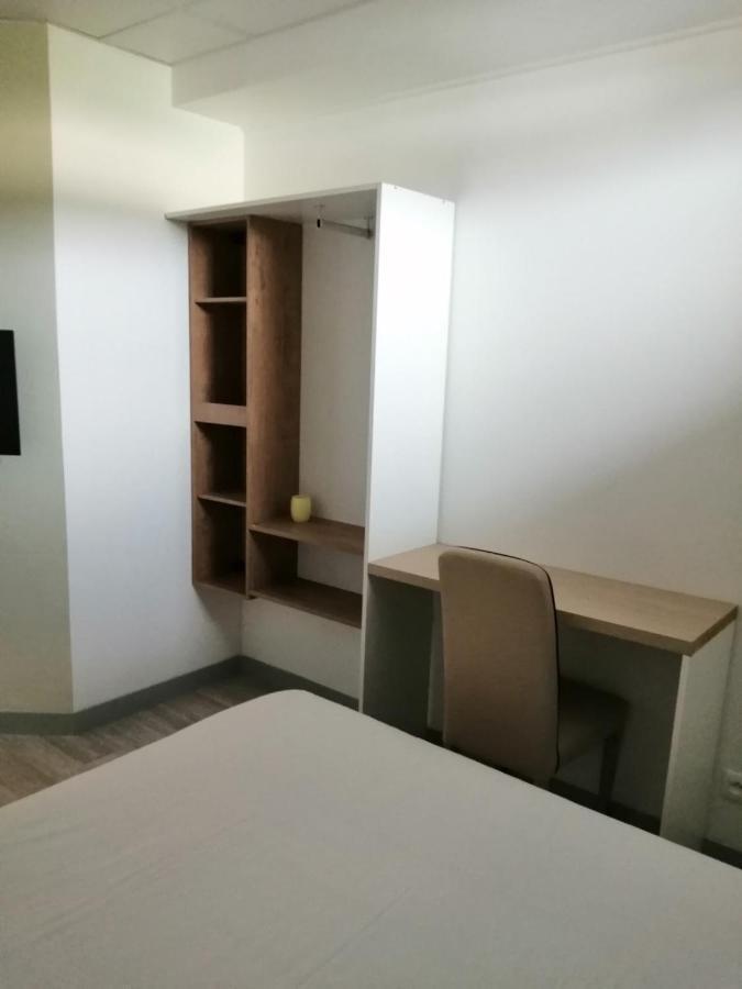 Appartel 76 Chambres Rouxmesnil-Bouteilles Eksteriør billede